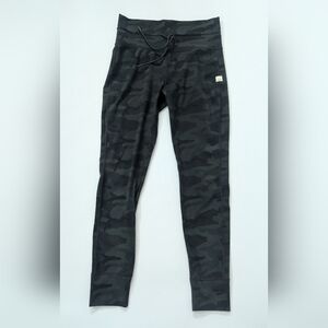 Vuori Green Camo Women's Leggings